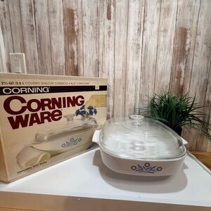 Vintage Corningware 2.5 Quart Shallow Casserole White & Blue Cookware Set